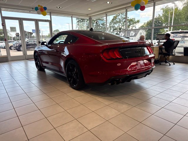 Used 2021 Ford Mustang GT w/ Black Accent Package RWD image 5