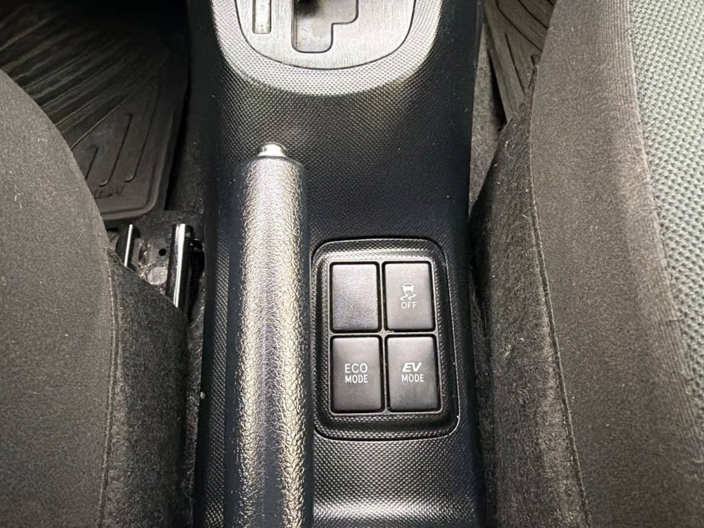 Used 2016 Toyota Prius C Two FWD image 25