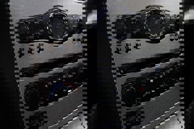 Used 2007 INFINITI G35 Journey w/ Premium Pkg image 17