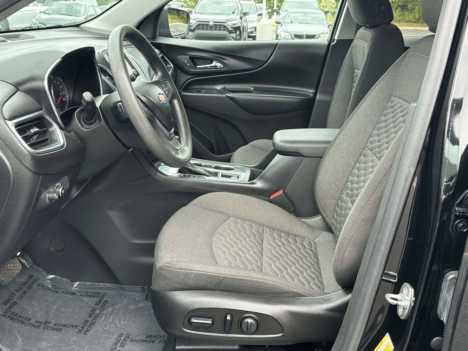 Used 2019 Chevrolet Equinox LT FWD image 4