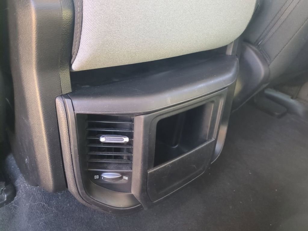 Used 2019 RAM 1500 Big Horn image 24