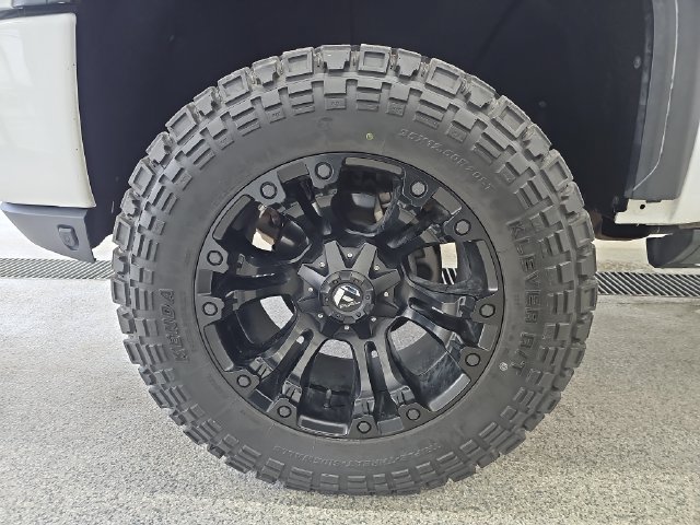 Used 2021 GMC Sierra 2500 AT4 w/ AT4 Premium Plus Package AWD/4WD image 24