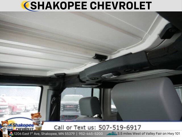 Used 2010 Jeep Wrangler Unlimited Rubicon AWD/4WD image 14
