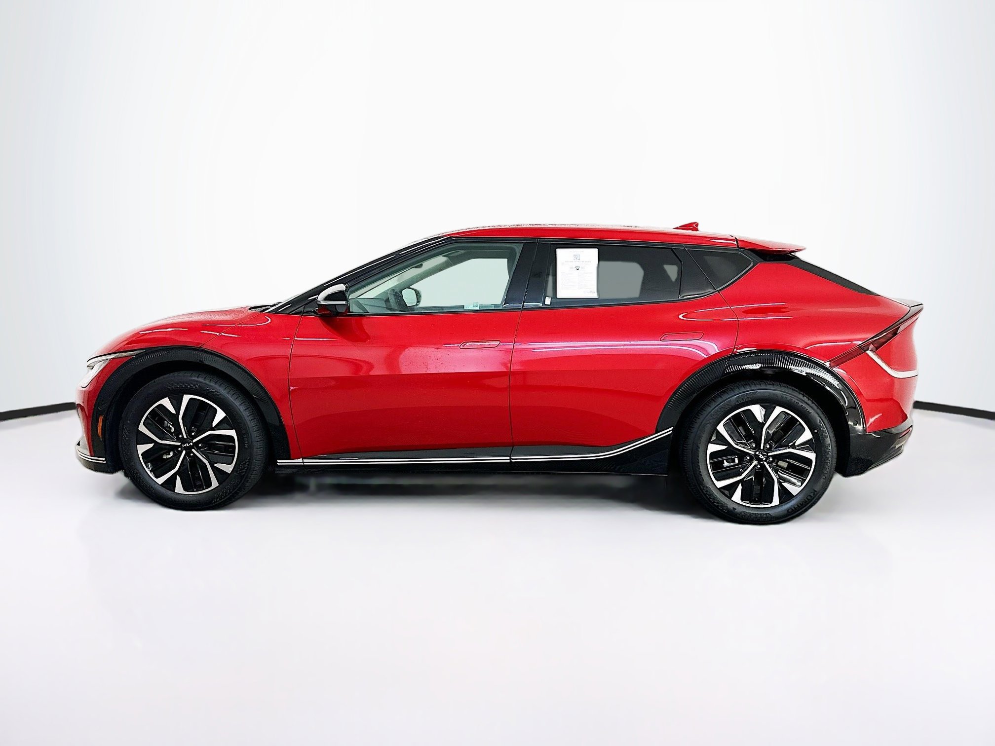 Used 2024 Kia EV6 Wind w/ Wind Technology Package AWD/4WD image 4