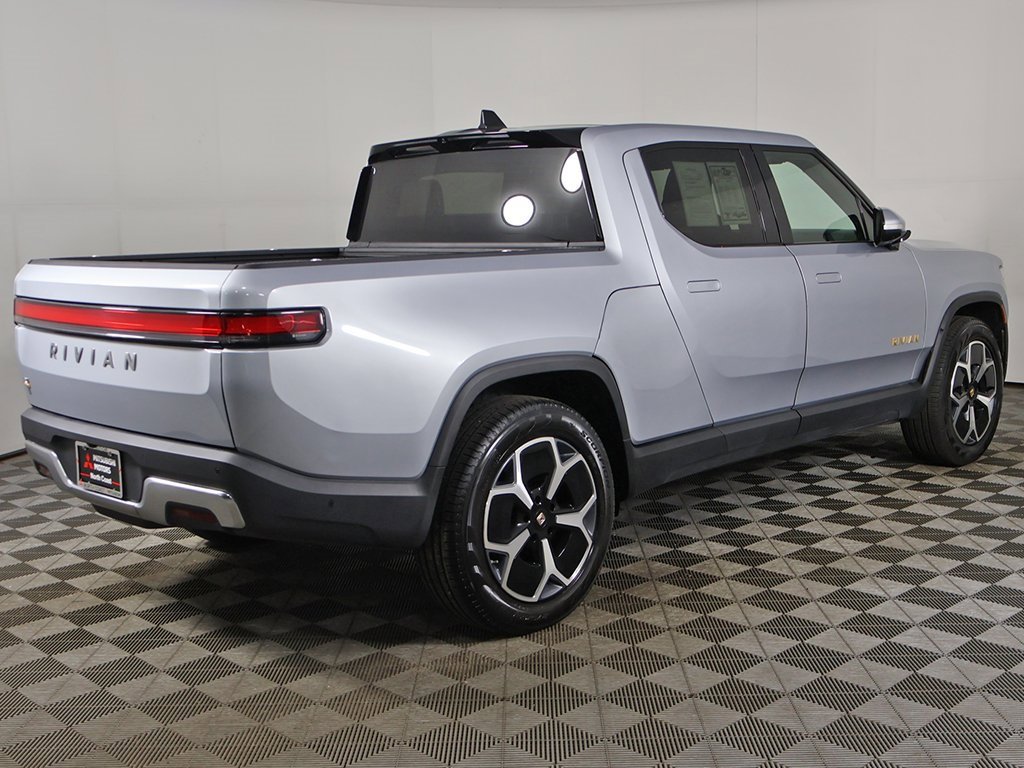 Used 2022 Rivian R1T Adventure image 13