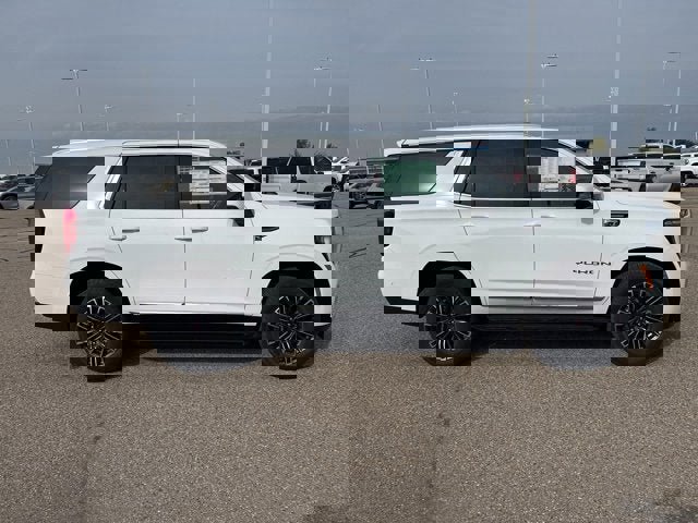 New 2026 GMC Yukon Elevation image 2