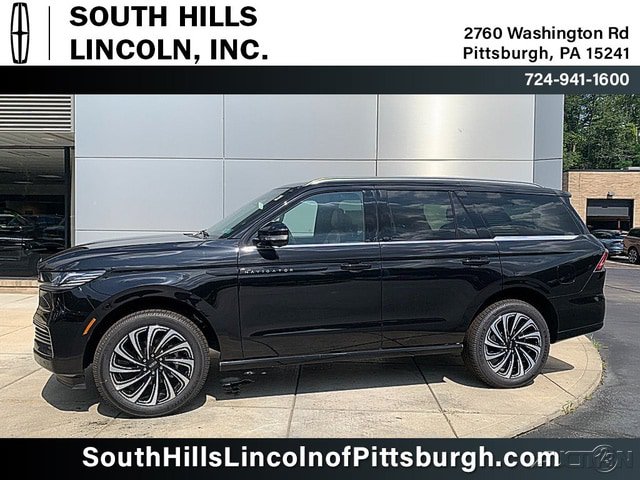New 2026 Lincoln Navigator Black Label AWD/4WD image 1