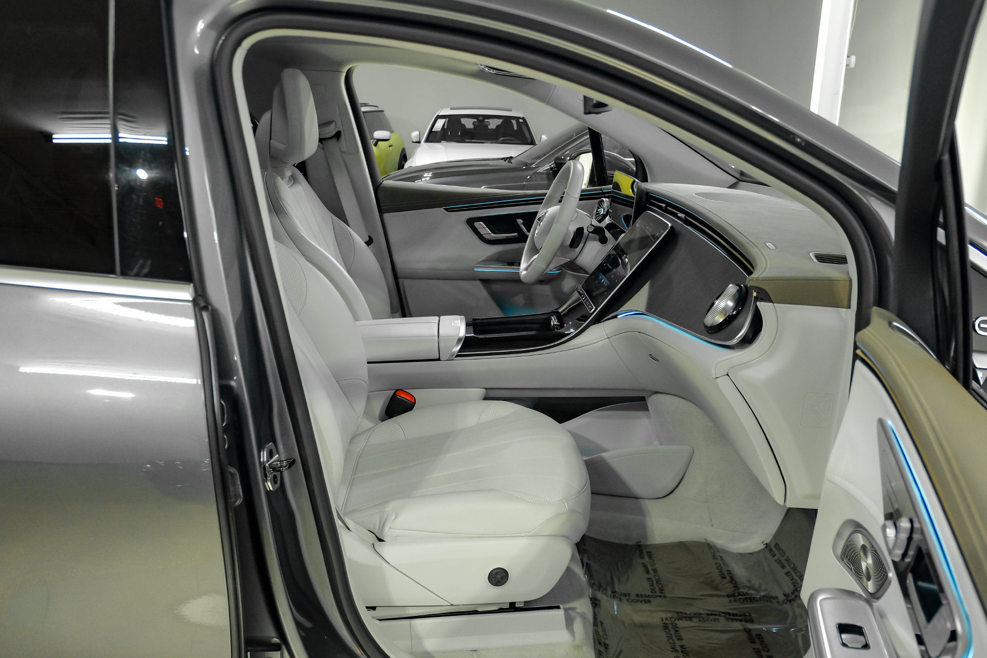 Used 2023 Mercedes-Benz EQE 350+ SUV w/ AMG Line Exterior Package image 35