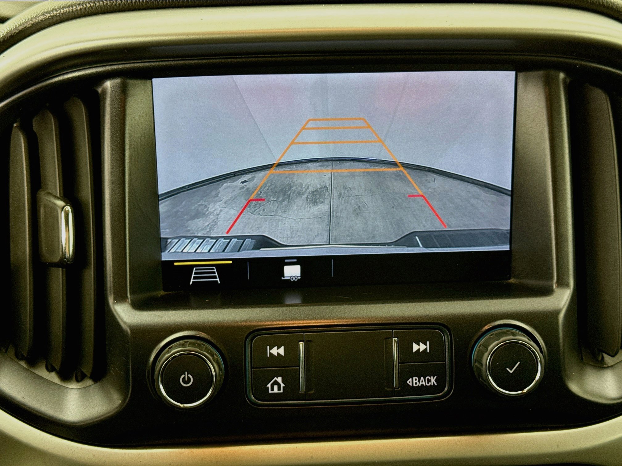Used 2019 Chevrolet Colorado LT w/ LT Convenience Package RWD image 13