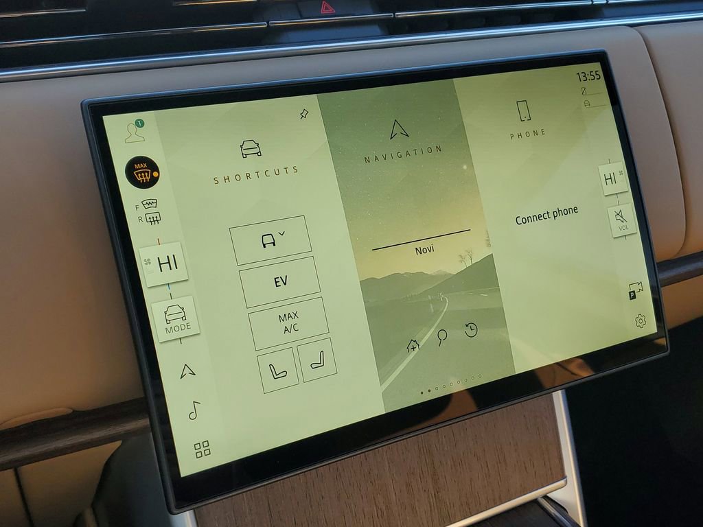 New 2026 Land Rover Range Rover SE image 20