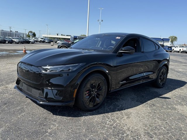 New 2025 Ford Mustang Mach-E GT image 4