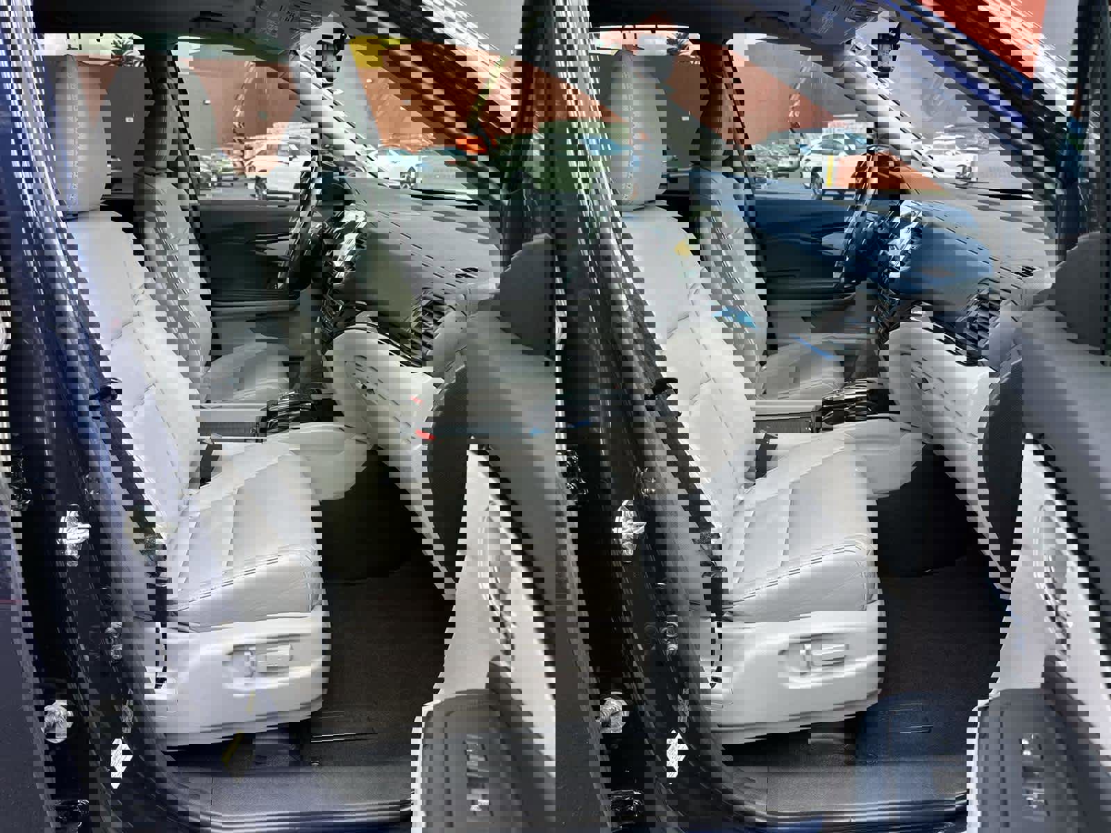 Used 2016 Honda Pilot Touring image 14