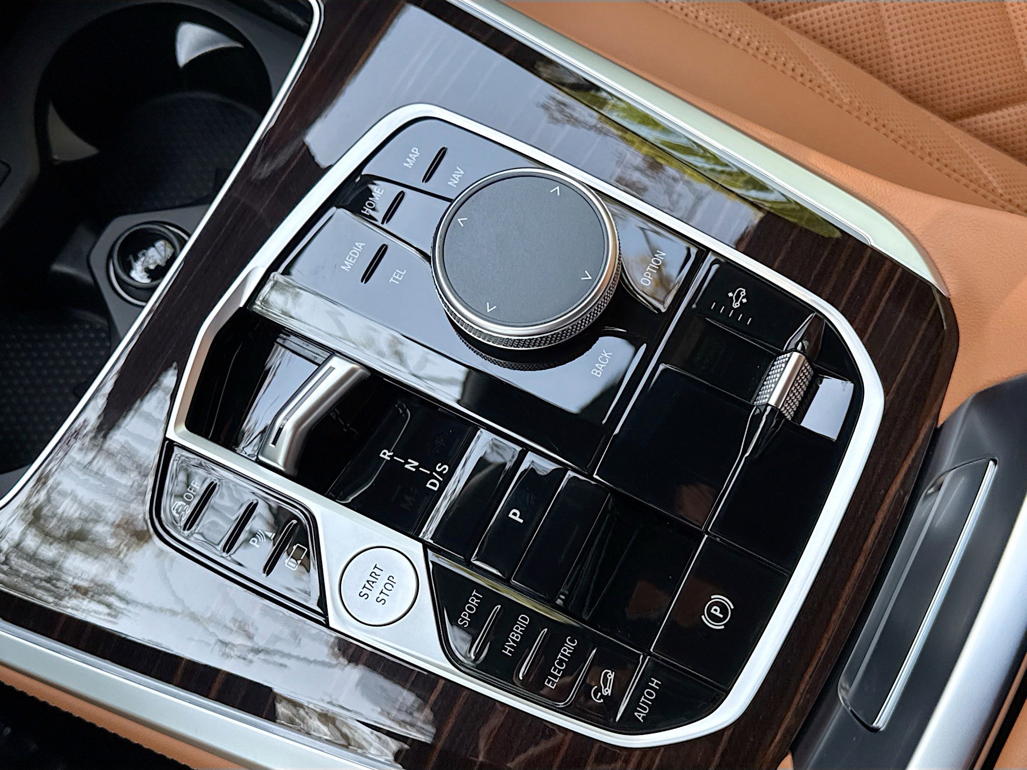 New 2026 BMW X5 xDrive50e w/ M Sport Package image 29