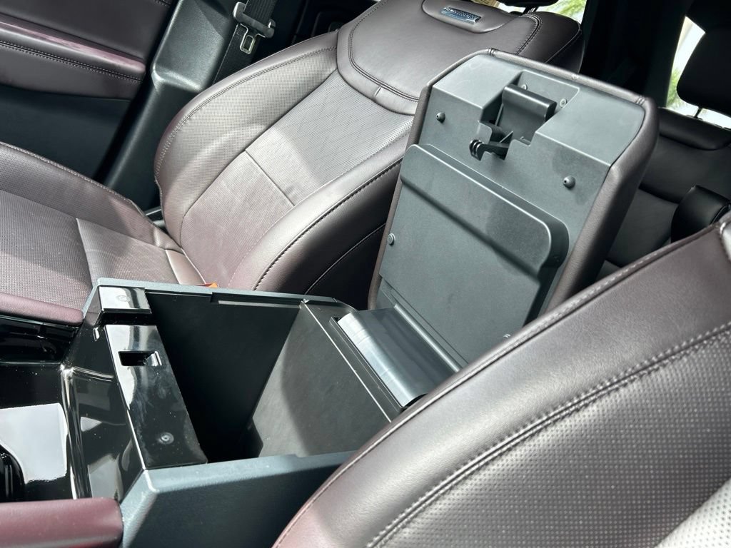 Used 2026 Ford Explorer Platinum RWD image 36