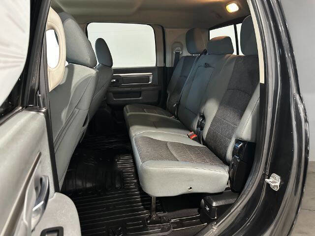 Used 2013 RAM 2500 SLT w/ Cold Weather Group image 12