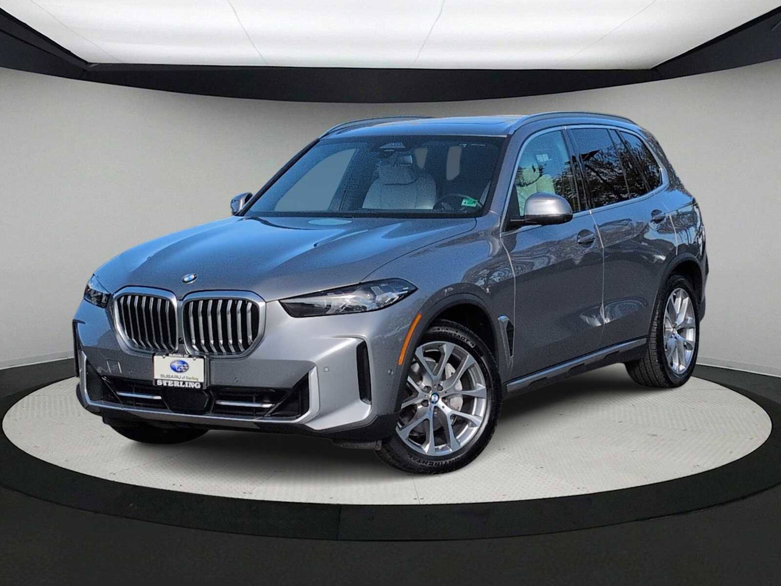 Used 2024 BMW X5 xDrive40i w/ Parking Assistance Package image 1