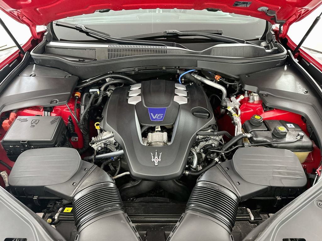 Used 2022 Maserati Levante F Tributo AWD/4WD image 32