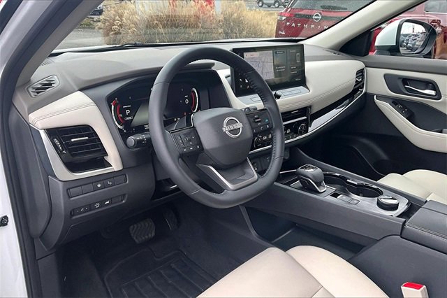 Certified 2025 Nissan Rogue SL w/ SL Premium Package image 14