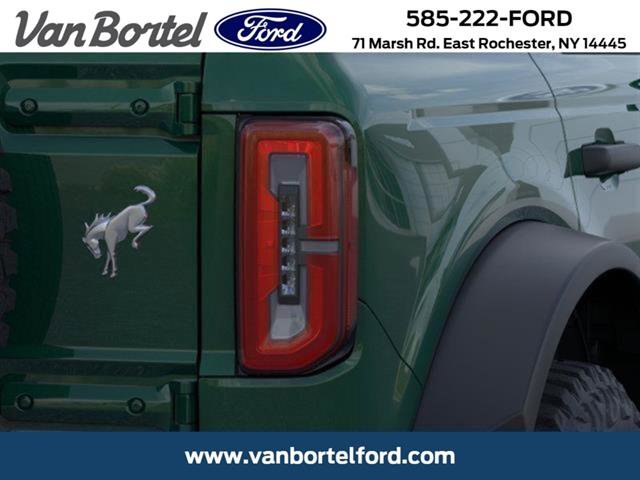 Used 2025 Ford Bronco Badlands image 87