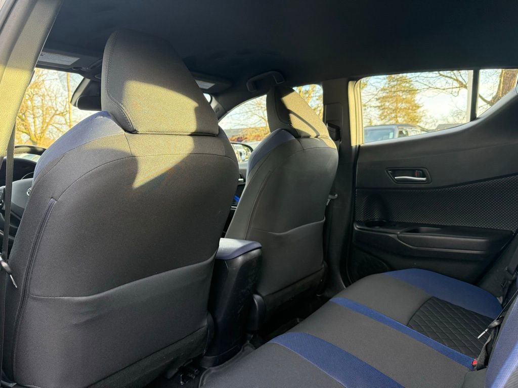 Certified 2022 Toyota C-HR XLE image 18