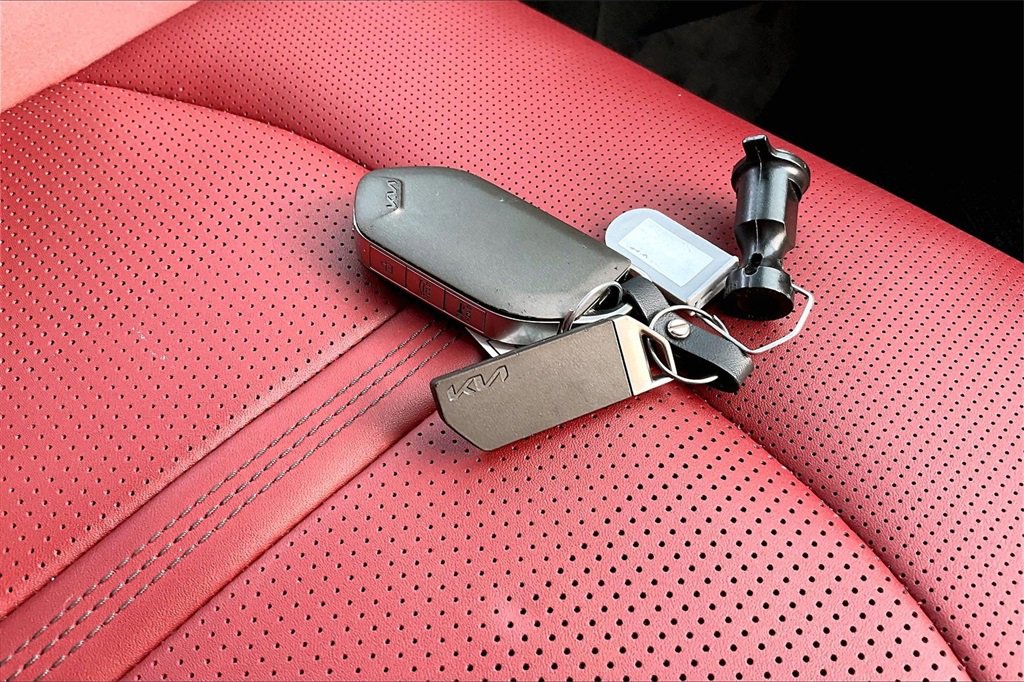 Used 2025 Kia K5 GT-Line w/ GT-Line Premium Package image 11