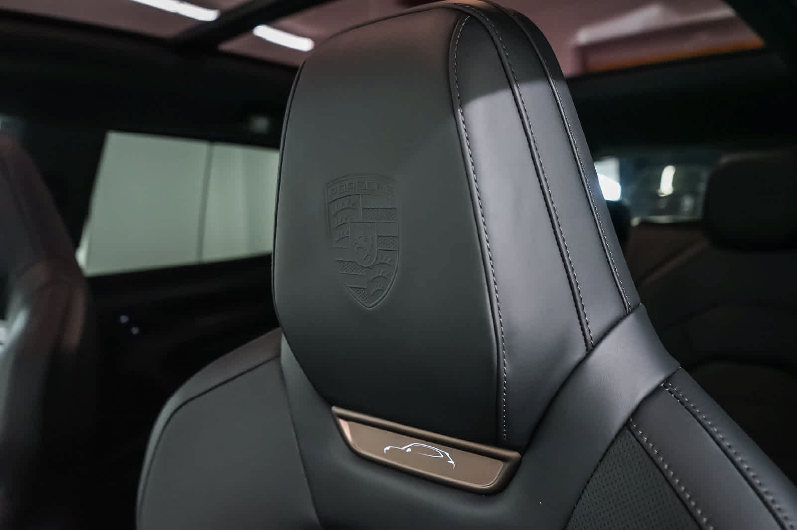 New 2026 Porsche Cayenne Turbo Electric AWD/4WD image 31