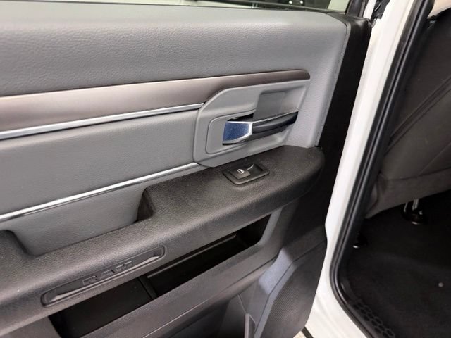 Used 2023 RAM 1500 Classic SLT AWD/4WD image 19