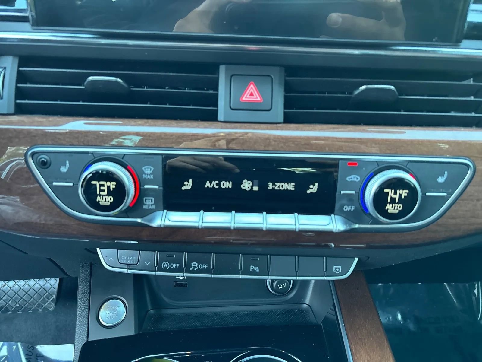 Used 2023 Audi A4 2.0T Premium w/ Convenience Package image 20