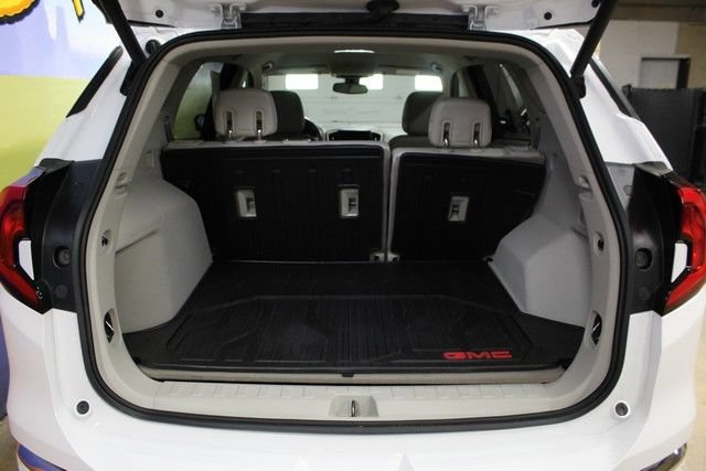 Certified 2020 GMC Terrain Denali w/ Denali Premium Package FWD image 5