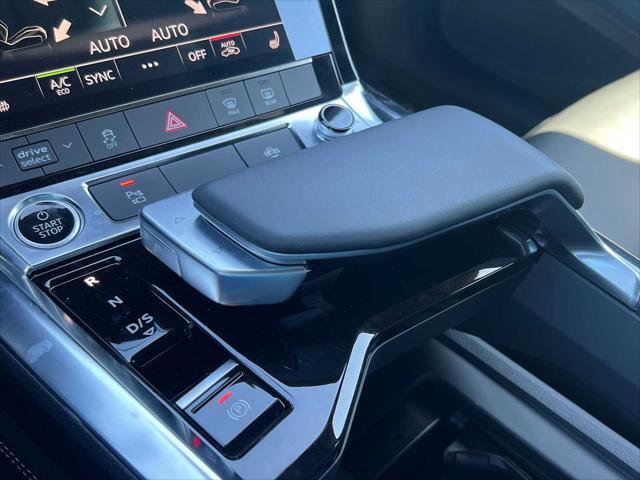 Used 2024 Audi Q8 e-tron Premium image 37
