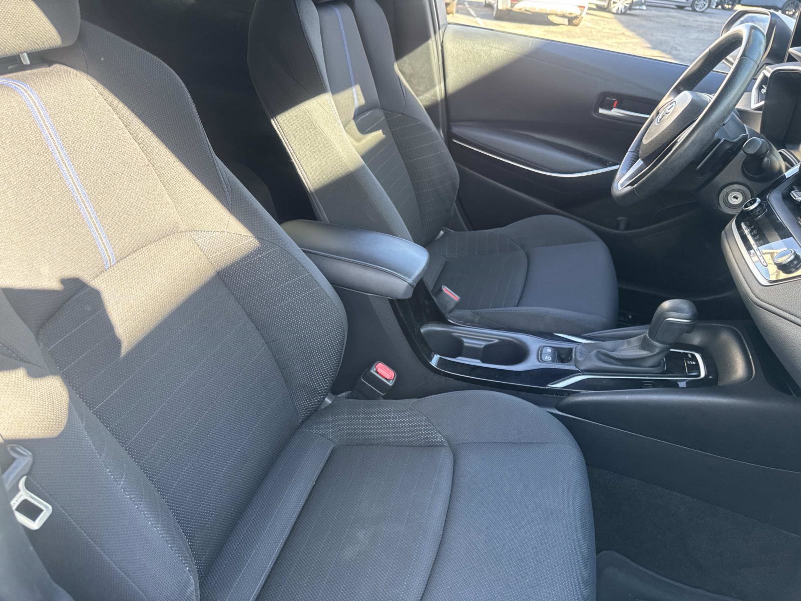 Used 2022 Toyota Corolla SE image 16