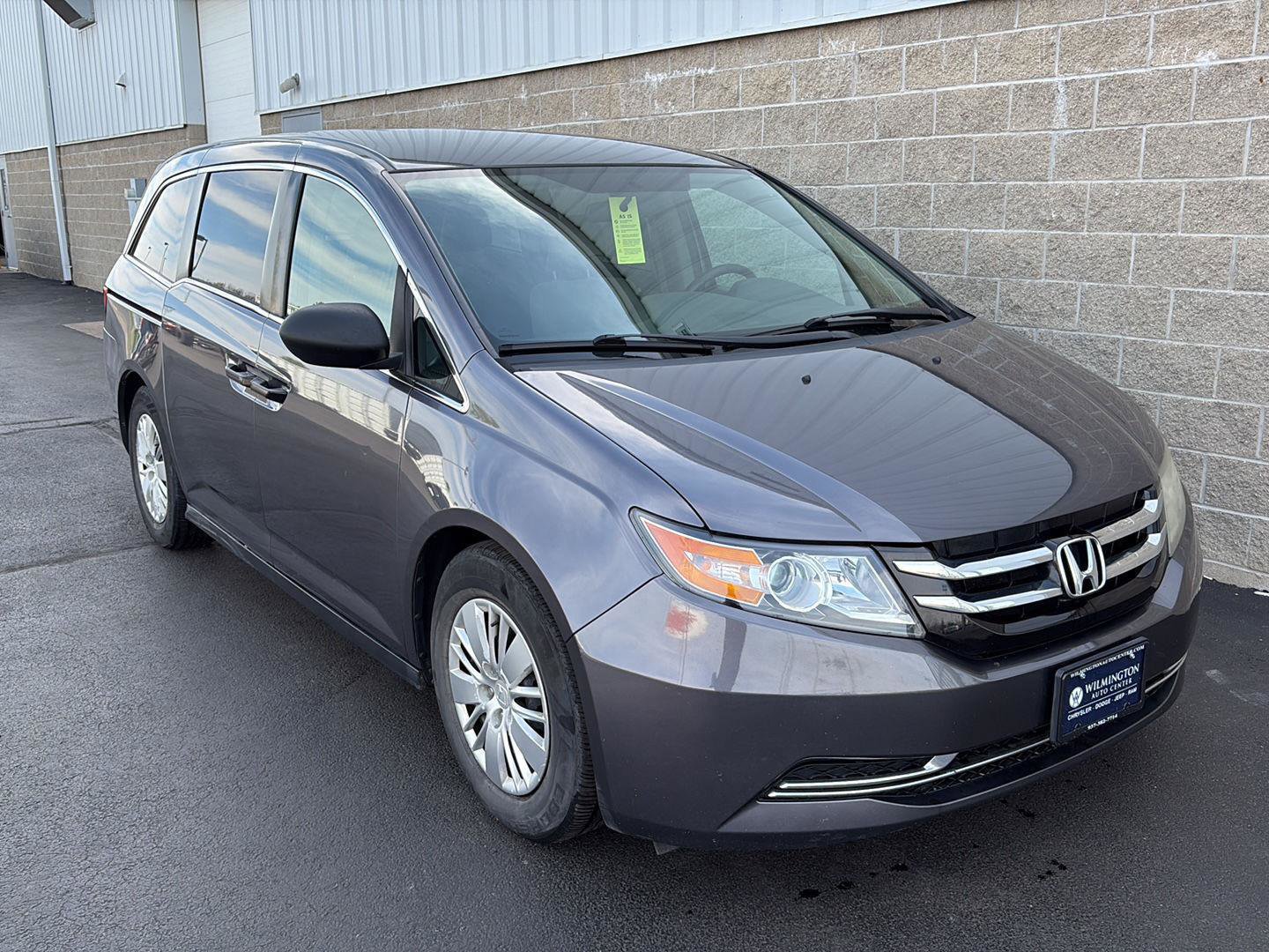 Used 2015 Honda Odyssey LX image 2