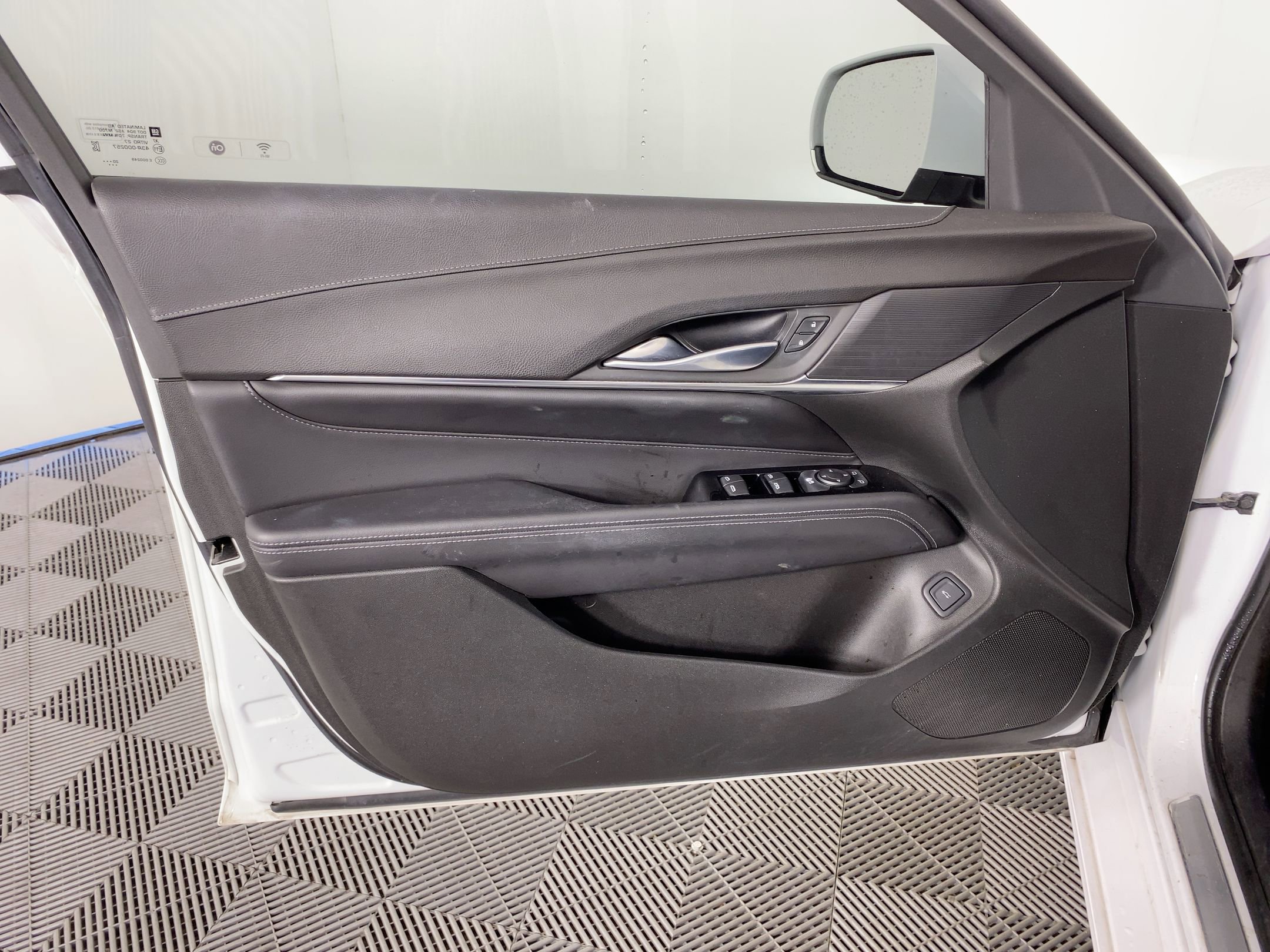 Used 2021 Cadillac CT4 Luxury w/ Cold Weather Package image 20