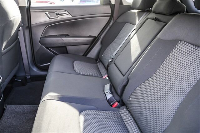 Certified 2025 Kia Sportage LX image 16