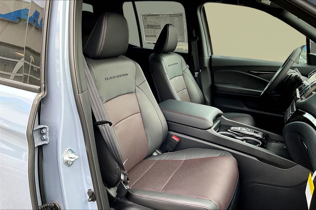 New 2026 Honda Ridgeline Black Edition image 10