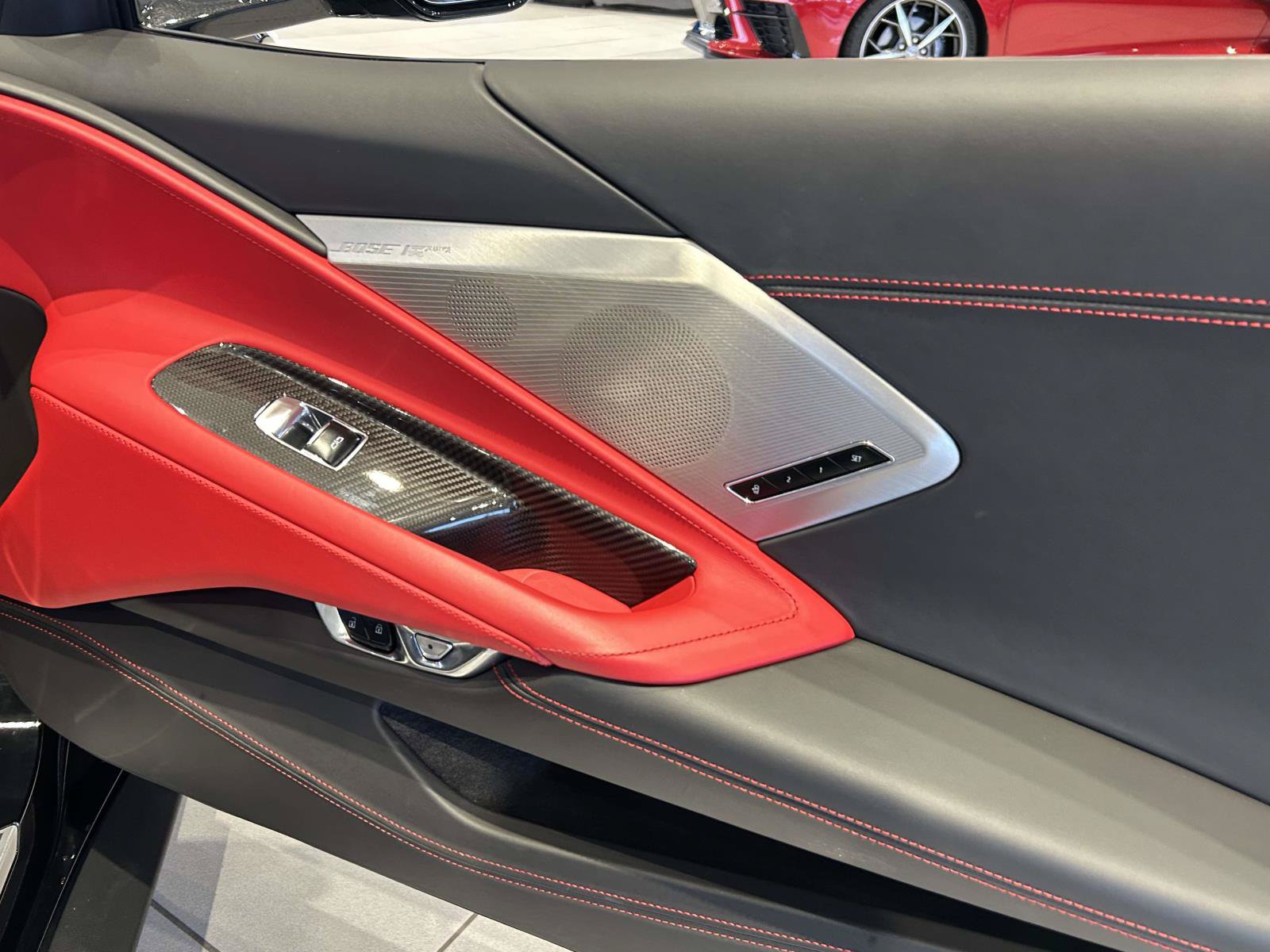 Used 2021 Chevrolet Corvette Stingray Premium Conv w/ Z51 Performance Package RWD image 11