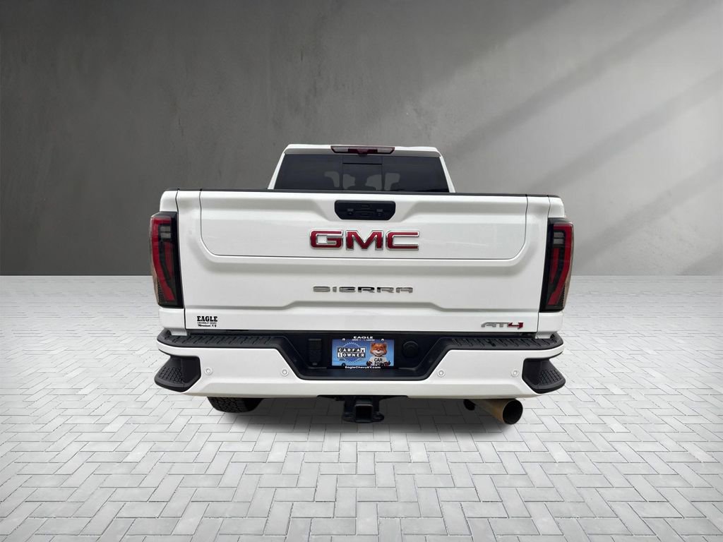 Used 2025 GMC Sierra 2500 AT4 w/ AT4 Premium Plus Package image 4