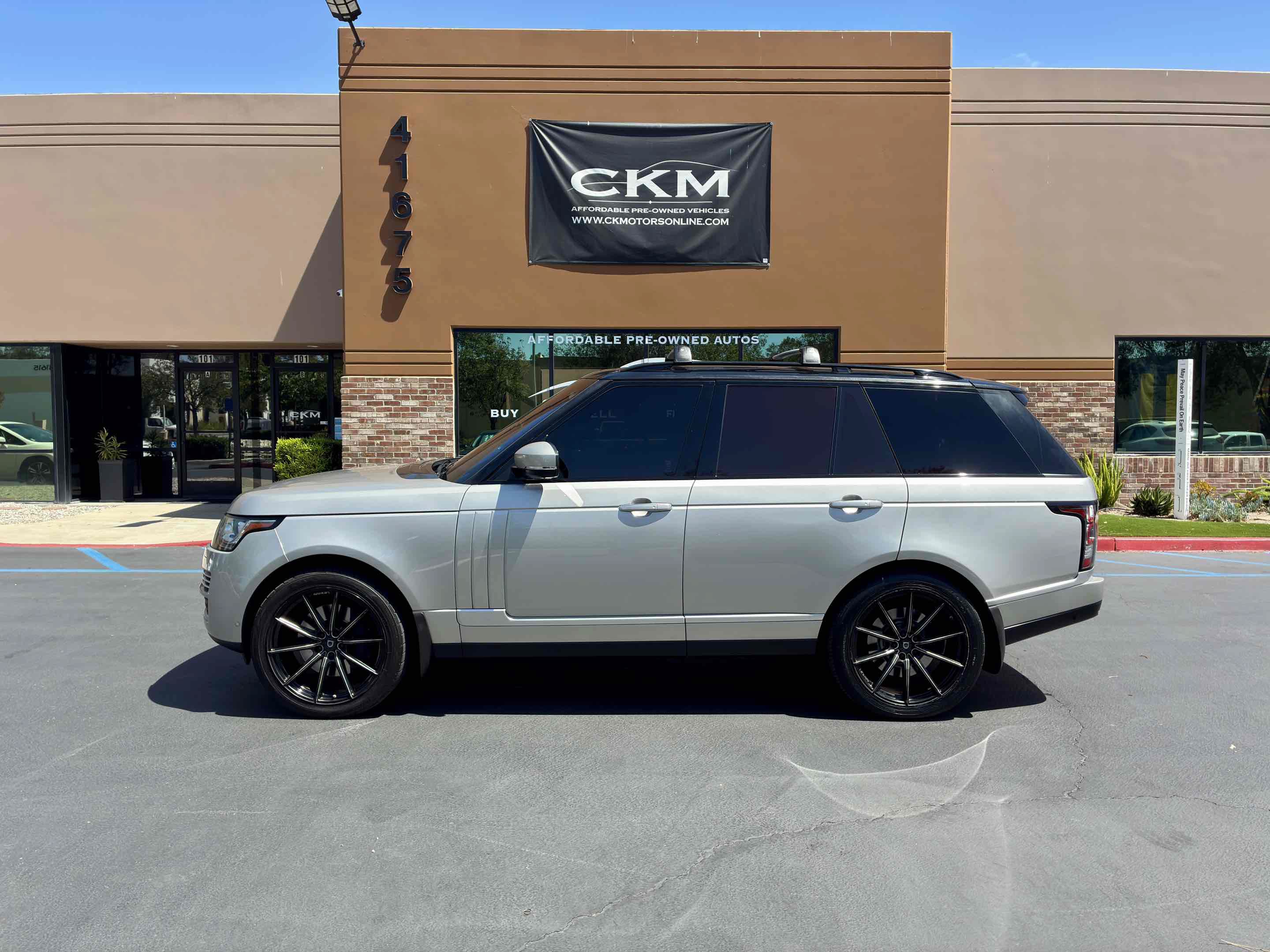 Used 2015 Land Rover Range Rover Autobiography AWD/4WD image 3