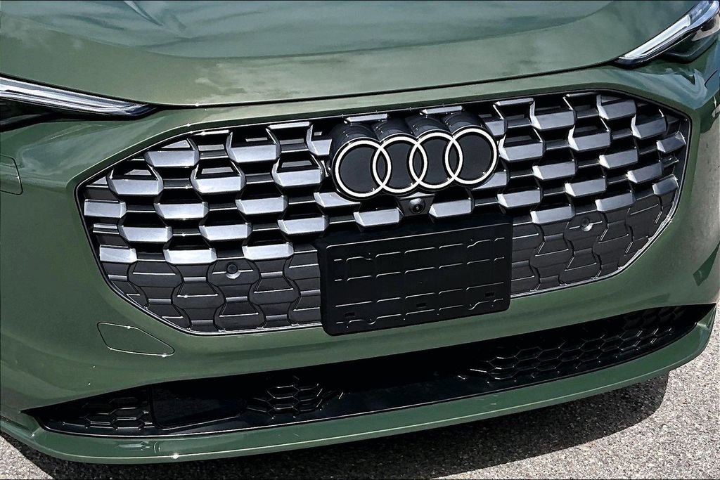 Certified 2025 Audi Q5 Premium Plus image 11