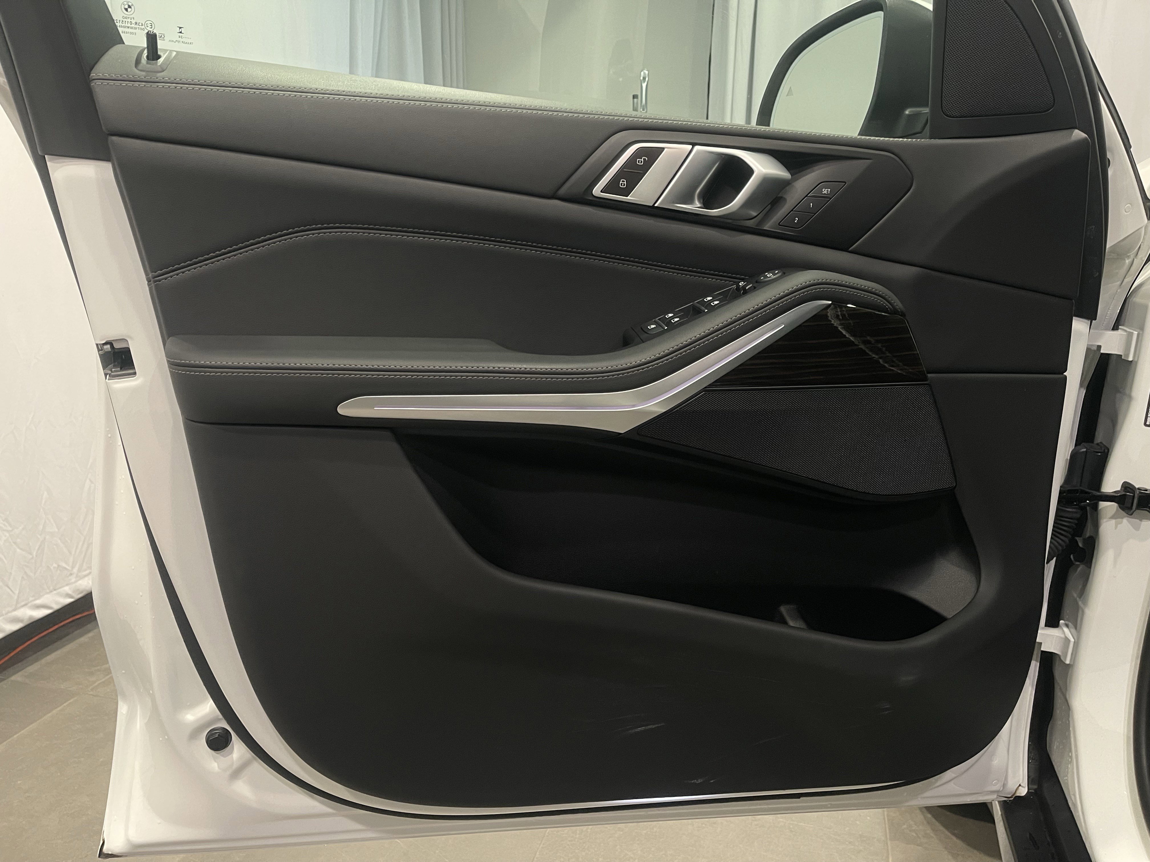 Used 2024 BMW X5 xDrive40i image 13