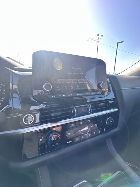 Certified 2022 Nissan Pathfinder SV w/ SV Premium Package image 12