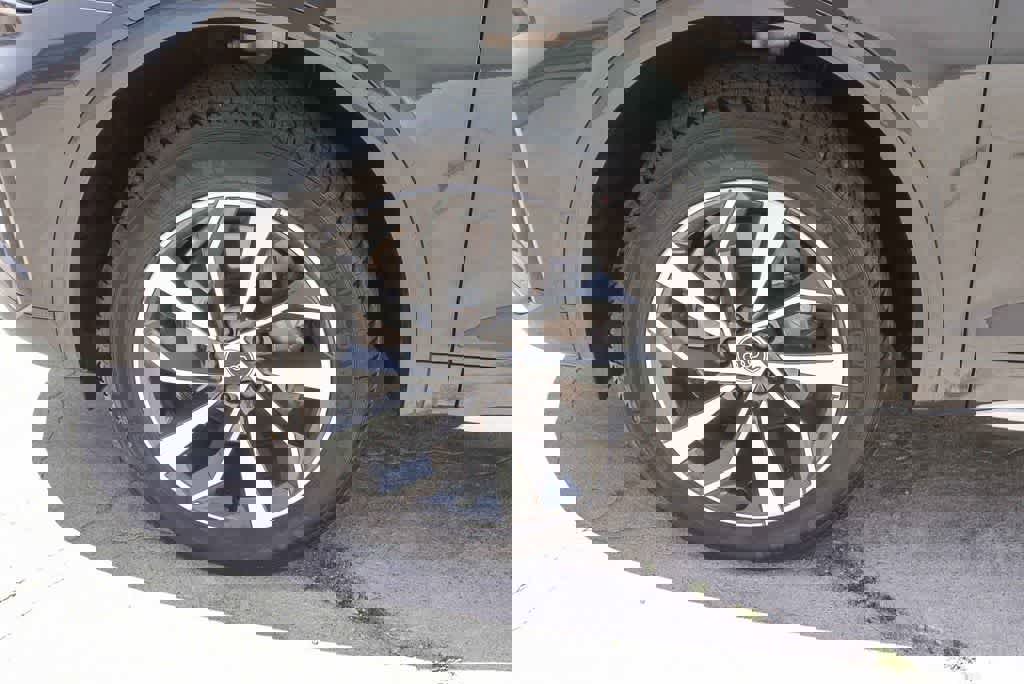 Used 2021 Audi Q5 Premium w/ Convenience Package image 5