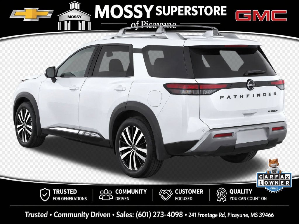 Used 2024 Nissan Pathfinder Platinum FWD image 3