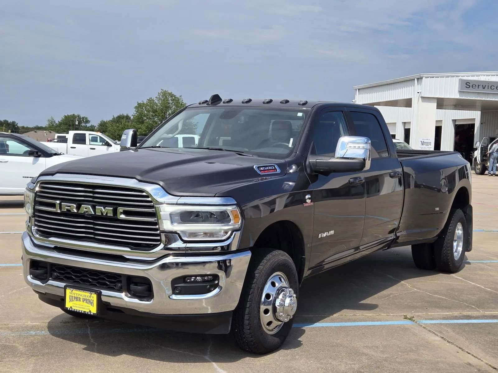Used 2024 RAM 3500 Laramie w/ Towing Technology Group image 3