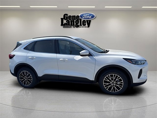 Used 2025 Ford Escape SE w/ PHEV Premium Package FWD image 39