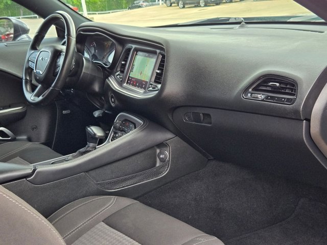 Used 2020 Dodge Challenger SXT w/ Blacktop Package image 18