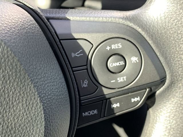 Certified 2025 Toyota RAV4 XLE w/ Convenience Package image 28