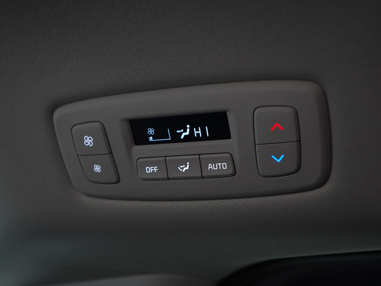 Used 2024 Kia Carnival EX image 24