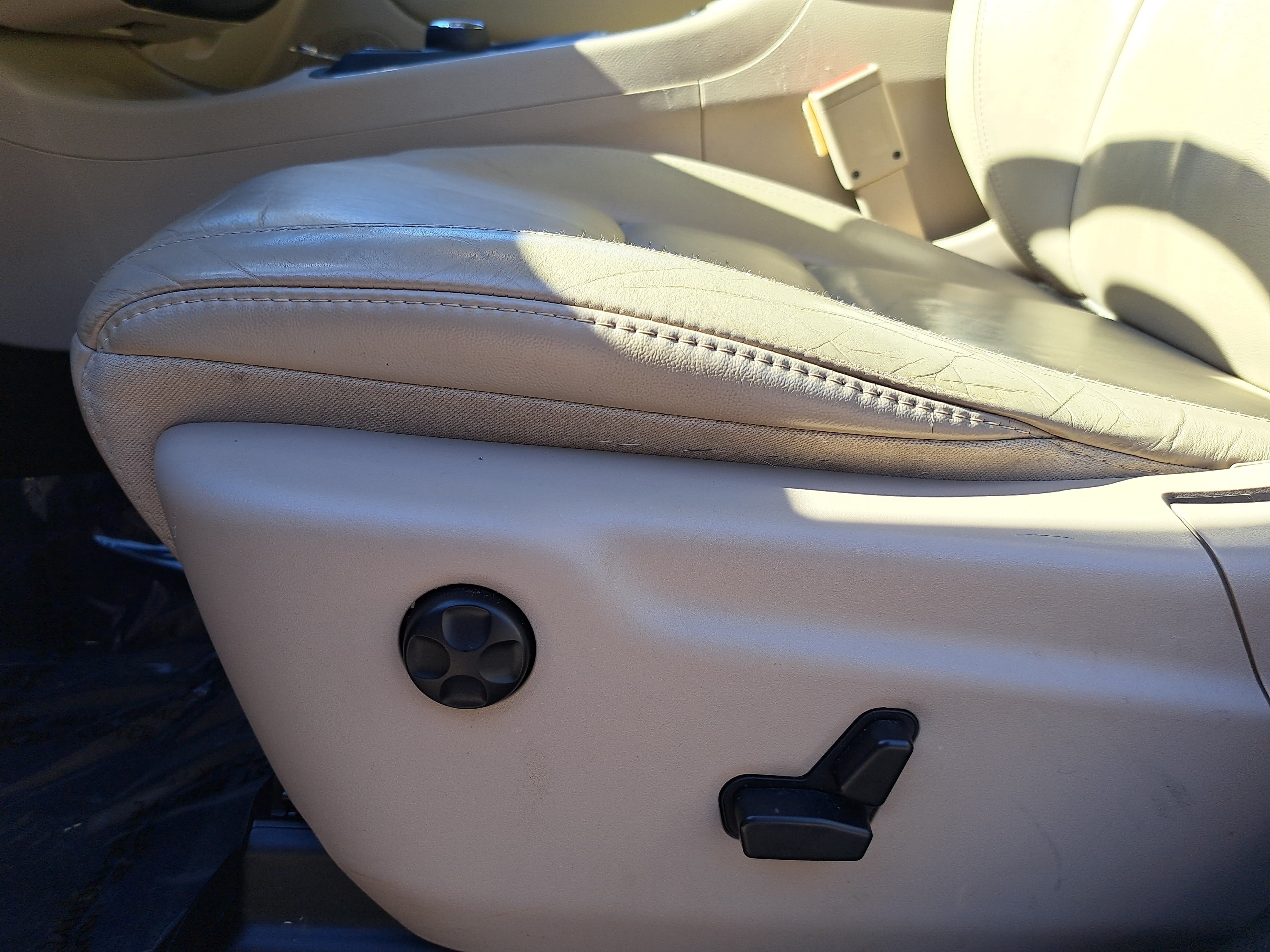 Used 2015 Dodge Durango Limited w/ Nav & Power Liftgate Group RWD image 28