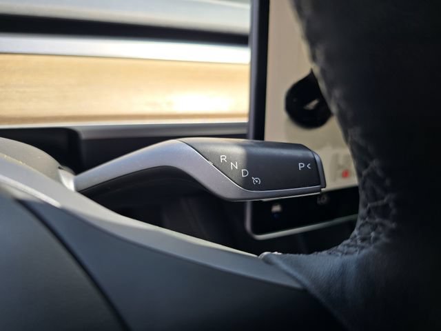 Used 2022 Tesla Model Y Performance AWD/4WD image 23